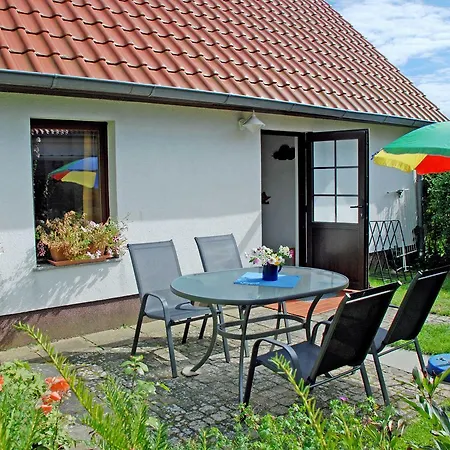 In Mit Kachelofen Lauterbach (Rugen)